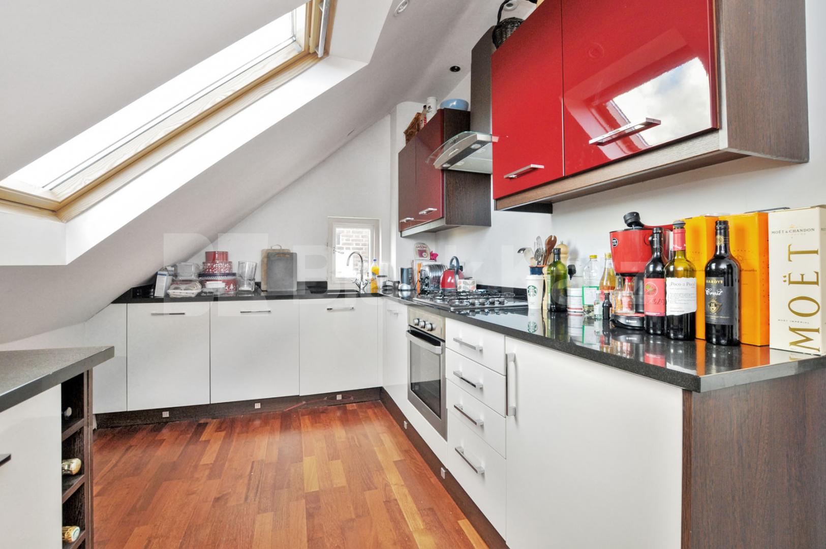 			High spec 2 bedroom property in fantastic location, 2 Bedroom, 1 bath, 1 reception Flat			 Wolseley Road, CROUCH END